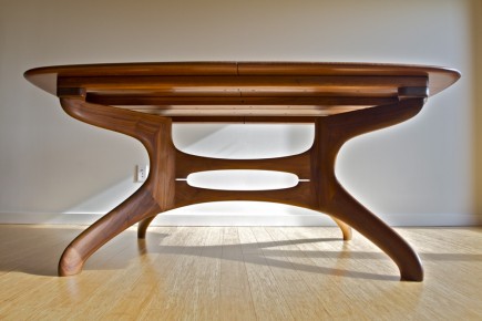 Walnut Dining Table - Profile